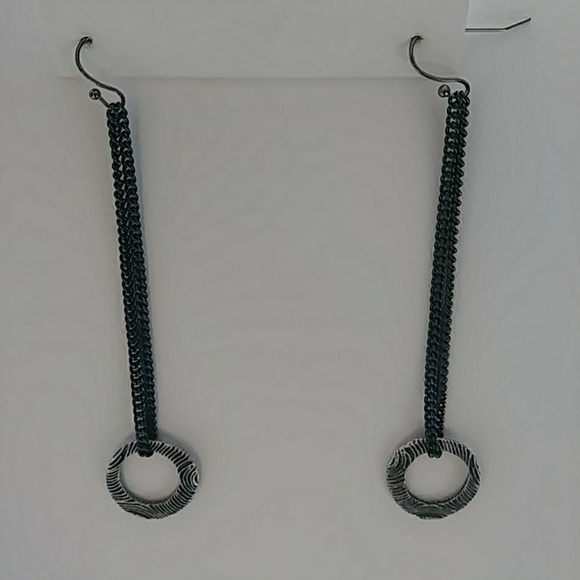 Minimalist Silver Textured Circle Dangle Earring - Picture 3 of 7